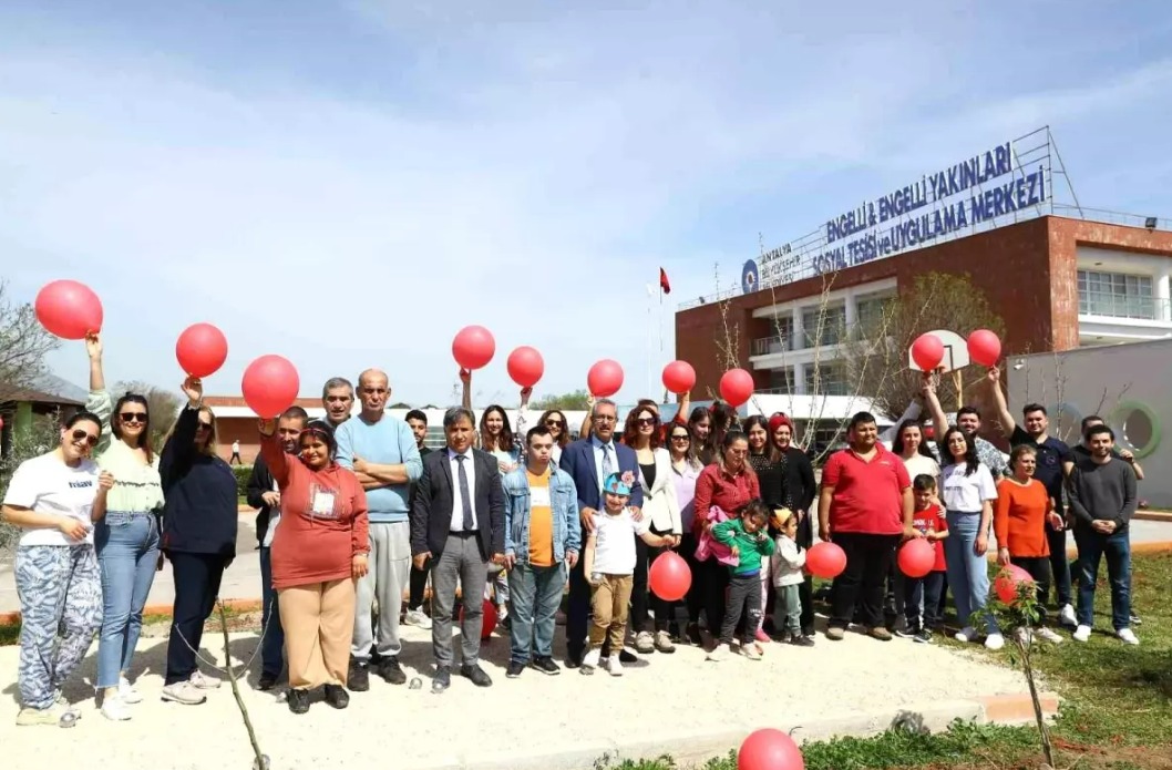 Antalya Büyükşehir Belediyesi Özel Eğitim Okulu’nda Otizm Farkındalık Günü Etkinliği